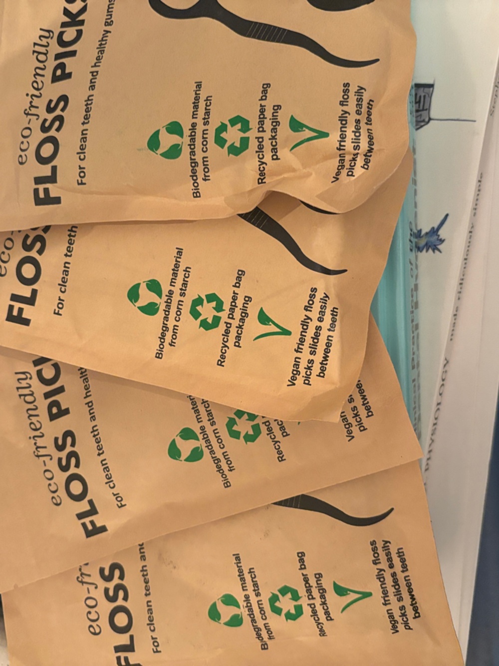 Eco-Friendly Floss Picks - Natural Brown set 200 pieces /4 bags